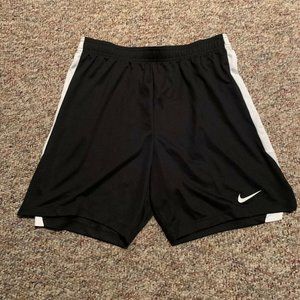 Nike Men's Black Dri-Fit Hertha Soccer Short Large